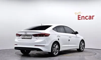 Hyundai Avante 2018, 100880 км, за 9900000 KRW
