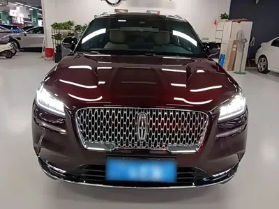 Lincoln Corsair 2022, 35900 км, за 111600 CNY