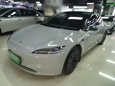 Tesla Model 3 · 2024 год