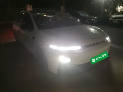 Leapmotor B01 2025, 10900 км, за 99010.32 CNY
