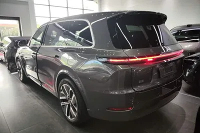 Li Auto L9 2022, 61600 км, за 263880.55 CNY