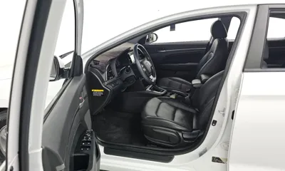 Hyundai Avante 2017, 75932 км, за 12300000 KRW - фото 10