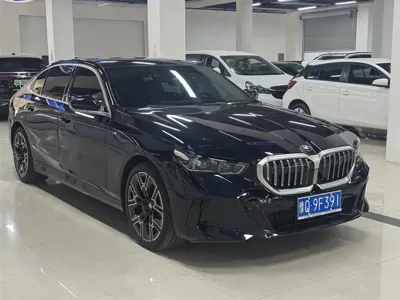 BMW 5 Series · 2025 год