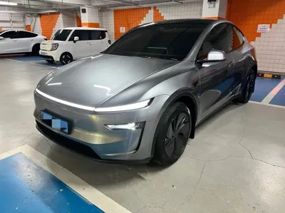 Tesla Model Y · 2026 год