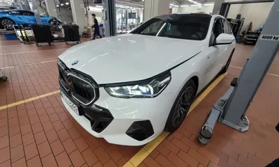 BMW 5-Series 2025, 9850 км, за 62500000 KRW - фото 3