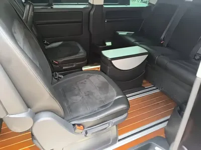 Volkswagen Multivan 2018, 180900 км, за 190300 CNY - фото 17