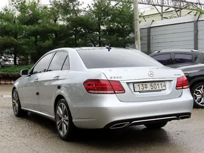 Mercedes-Benz E-Class 2014, 135483 км, за 10200000 KRW