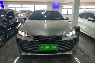 Toyota Avalon 2019, 11600 км, за 121336.95 CNY