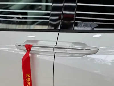 Buick Century 2024, 2200 км, за 429000 CNY - фото 9