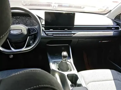 Geely Emgrand 2024, 5000 км, за 40000 CNY - фото 13