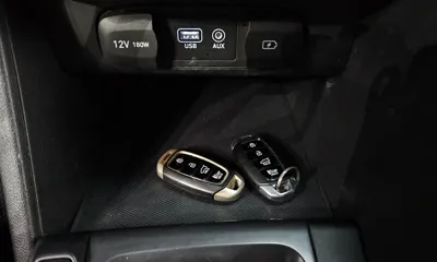 Hyundai Veloster 2019, 161080 км, за 12500000 KRW - фото 27