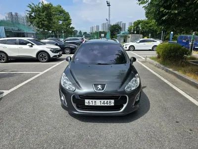 Peugeot 308 2013, 170000 км, за 2900000 KRW - фото 1