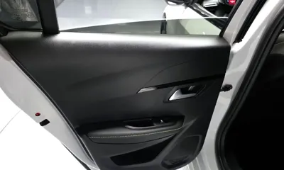 Peugeot 208 2021, 19927 км, за 22600000 KRW - фото 25