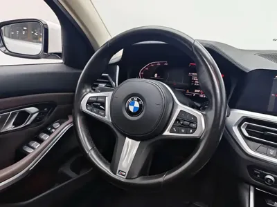 BMW 3 Series 2020, 90200 км, за 123900 CNY - фото 16
