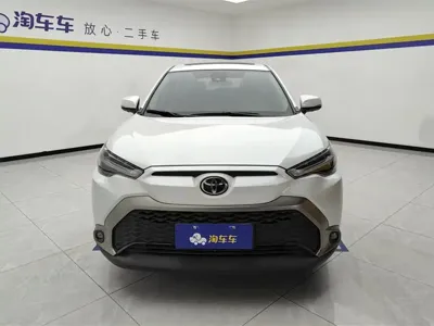 Toyota Frontlander 2022, 11000 км, за 85800 CNY