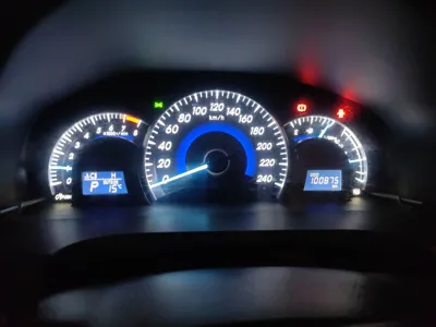 Toyota Camry 2016, 100800 км, за 73200.53 CNY - фото 8