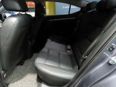 Hyundai Avante 2016, 104741 км, за 8000000 KRW - фото 7