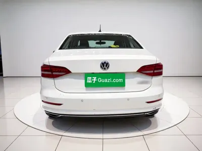 Volkswagen Lavida 2020, 40100 км, за 45400 CNY