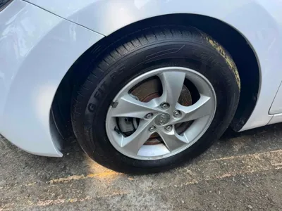 Hyundai Avante 2013, 155963 км, за 3300000 KRW - фото 4