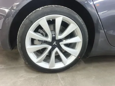 Tesla Model 3 2019, 50300 км, за 114157.63 CNY - фото 10