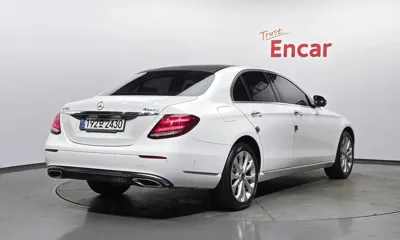Mercedes-Benz E-Class 2018, 100858 км, за 24200000 KRW - фото 2