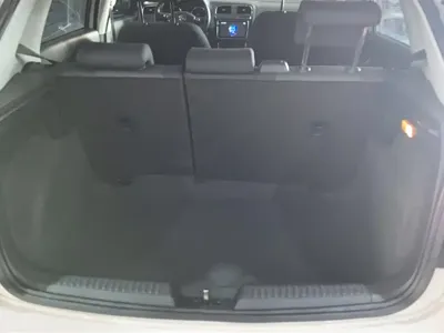 Volkswagen Polo 2018, 80000 км, за 40900 CNY