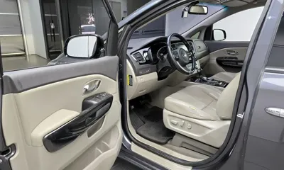 Kia Canival 2016, 181971 км, за 9990000 KRW - фото 11