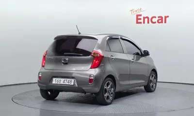 Kia Morning 2012, 102823 км, за 4500000 KRW