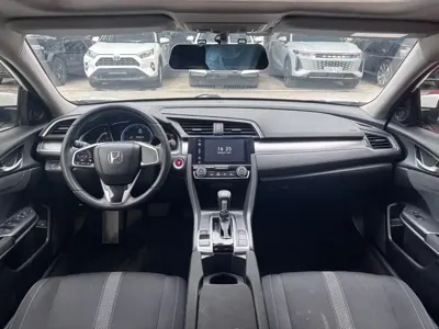 Honda Civic 2018, 110000 км, за 54800 CNY - фото 12