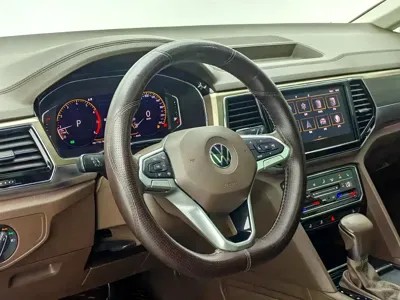 Volkswagen Viloran 2020, 66000 км, за 119800 CNY - фото 11