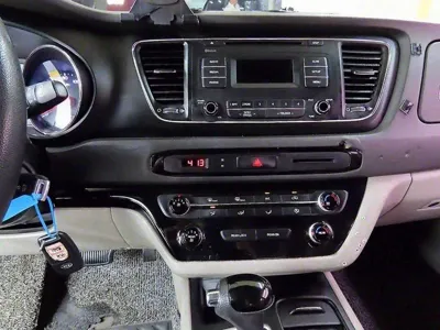 Kia Canival 2016, 328168 км, за 6900000 KRW - фото 13
