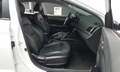 Hyundai Avante 2018, 128337 км, за 7600000 KRW - фото 11