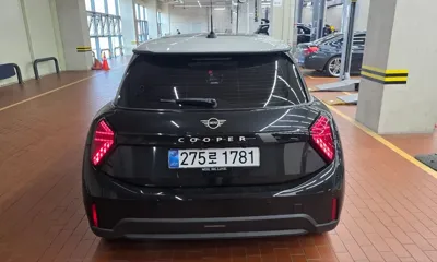 MINI Cooper 2025, 4489 км, за 29000000 KRW