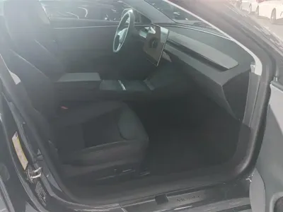 Tesla Model 3 2024, 45599 км, за 171500 CNY - фото 8