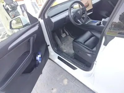 Tesla Model Y 2023, 93900 км, за 154400 CNY - фото 12