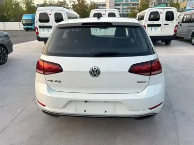 Volkswagen Golf 2019, 90000 км, за 55800 CNY - фото 8