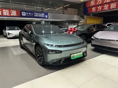Xpeng P7 2023, 56000 км, за 132800 CNY