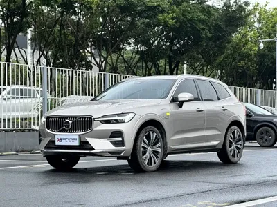Volvo XC60 PHEV · 2024 год
