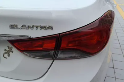 Hyundai Elantra (5th Generation 2016, 107100 км, за 42855.83 CNY - фото 9
