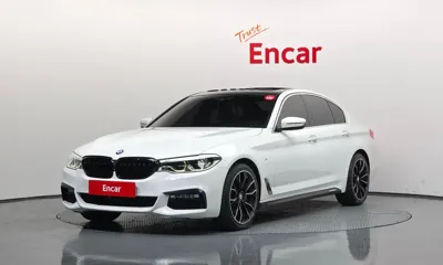 BMW 5-Series · 2018 год