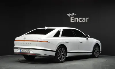 Hyundai Grandeur 2025, 9394 км, за 36900000 KRW