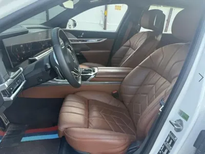 BMW 7-Series 2024, 71321 км, за 98500000 KRW - фото 8