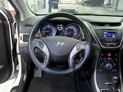 Hyundai Avante 2015, 42609 км, за 6990000 KRW - фото 12