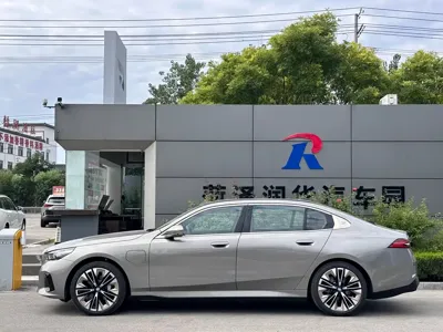 BMW i5 0, 100 км, за 276000 CNY