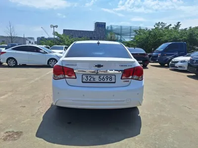 ChevroletGMDaewoo Cruze 2014, 171769 км, за 2000000 KRW