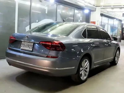 Volkswagen Passat 2018, 81417 км, за 10800000 KRW - фото 4
