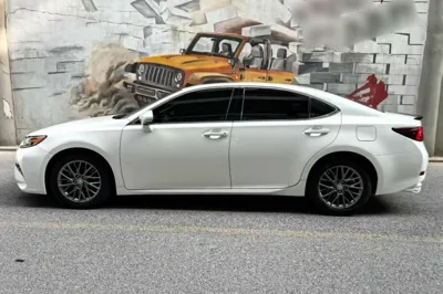 Lexus ES 2017, 76300 км, за 134710.17 CNY