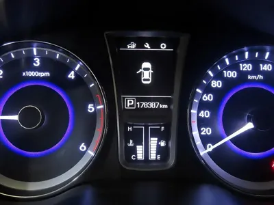 Hyundai Grandeur 2016, 178381 км, за 5500000 KRW - фото 9
