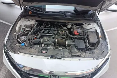 Honda Accord 2018, 105600 км, за 75940.11 CNY - фото 21