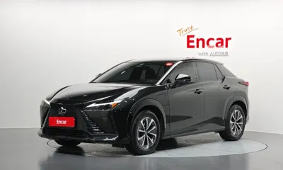 Lexus RZ · 2023 год
